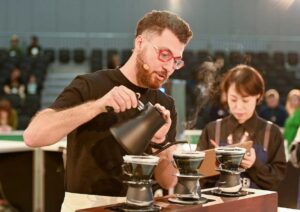 10 Alat Barista Esensial yang Wajib Dikuasai untuk Profesional